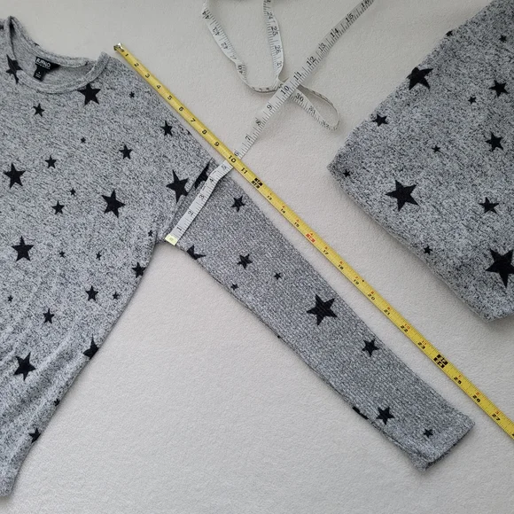 Fitted Sleeves Loose Fit Stretchy Viscose Stars Sweatshirt EUC Women's S grey - Picture 5 of 11